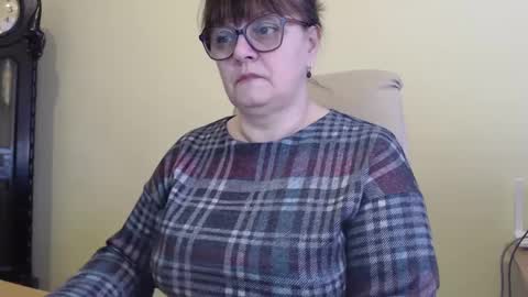 Snapshot of carolinedream_ chatting on February 14, 2025, 6:23 am CarolineDream online show from February 14, 2025, 6:23 am