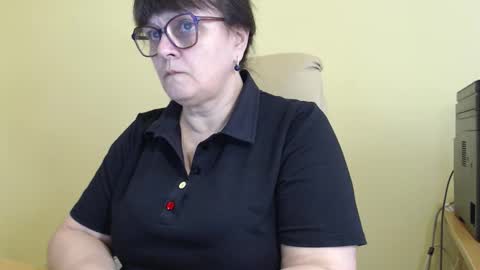 Snapshot of carolinedream_ chatting on September 15, 2025, 5:29 am CarolineDream online show from September 15, 2025, 5:29 am