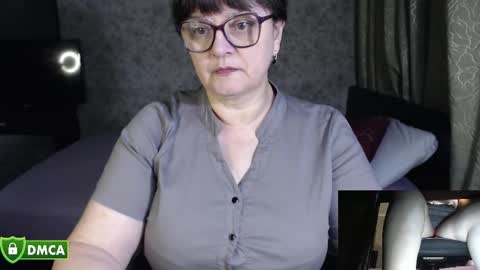 Snapshot of carolinedream_ chatting on September 18, 2025, 5:15 pm CarolineDream online show from September 18, 2025, 5:15 pm