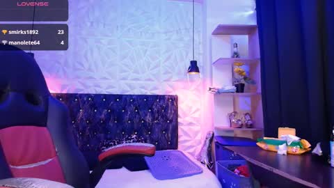 Snapshot of carolinescoth_dl chatting on January 12, 2025, 8:25 pm Caroline Scoth online show from January 12, 2025, 8:25 pm