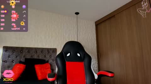 Snapshot of carolinescoth_dl chatting on September 12, 2025, 5:57 pm Caroline Scoth online show from September 12, 2025, 5:57 pm