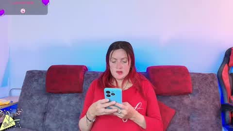 Snapshot of carolinhe_ chatting on September 11, 2025, 9:37 pm Carolinhe online show from September 11, 2025, 9:37 pm