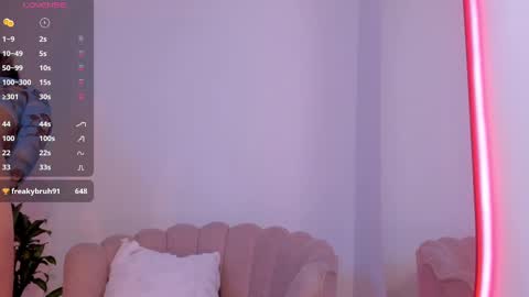 Snapshot of carolinna_ chatting on October 3, 2025, 1:19 pm carolinna_ online show from October 3, 2025, 1:19 pm