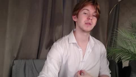 Snapshot of carriebyrd chatting on October 12, 2025, 6:01 am Carrie Byrd online show from October 12, 2025, 6:01 am