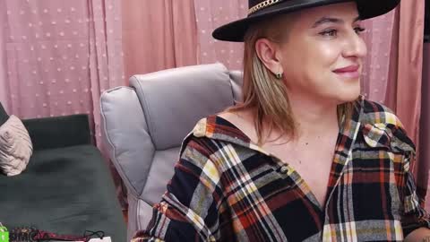 Snapshot of carrielovex chatting on January 27, 2025, 3:50 pm Carrie online show from January 27, 2025, 3:50 pm