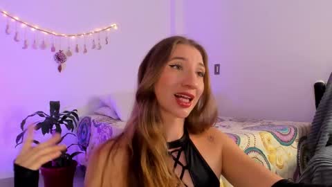 Snapshot of carriexwood chatting on January 25, 2025, 5:40 pm Nia  online show from January 25, 2025, 5:40 pm