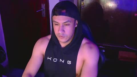 Snapshot of casas_oom chatting on December 15, 2024, 8:08 am      online show from December 15, 2024, 8:08 am