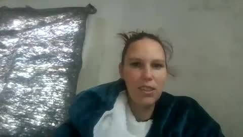 Snapshot of cashcoupllle chatting on December 8, 2024, 6:17 pm Cash Couple online show from December 8, 2024, 6:17 pm