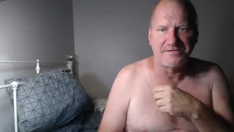 CasinoCam online show from November 10, 2025, 8:13 am