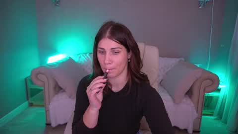 Lena online show from November 16, 2025, 6:41 am