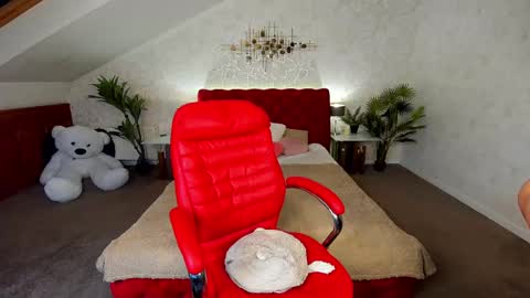 Cassandra online show from February 11, 2025, 10:37 am