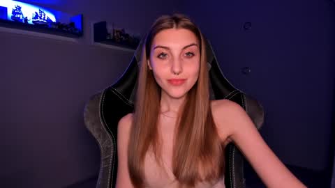 Seductress Cassia  FINDOM AND SADISM  NO NUDE online show from January 9, 2025, 7:08 pm