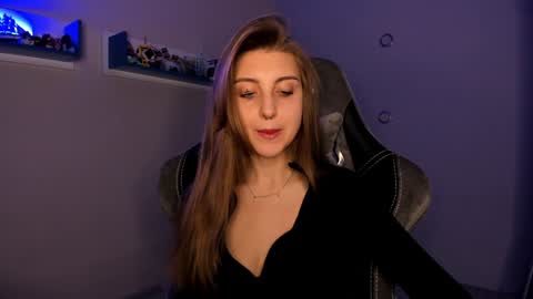 Seductress Cassia  FINDOM AND SADISM  NO NUDE online show from January 27, 2025, 7:35 pm