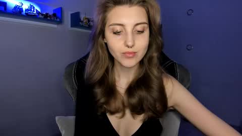 Seductress Cassia  FINDOM AND SADISM  NO NUDE online show from February 25, 2025, 7:47 pm