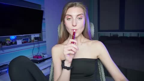 Seductress Cassia  FINDOM AND SADISM  NO NUDE online show from October 6, 2025, 4:37 pm