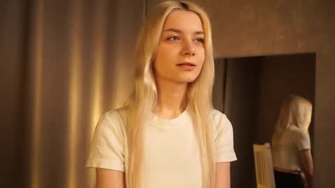 Snapshot of cassie130505 chatting on February 25, 2025, 2:44 pm Cassie online show from February 25, 2025, 2:44 pm