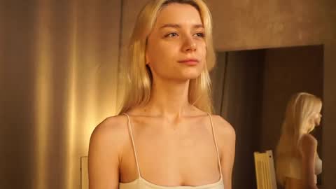 Snapshot of cassie130505 chatting on March 8, 2025, 5:54 pm Cassie online show from March 8, 2025, 5:54 pm