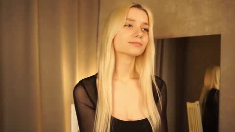 Snapshot of cassie130505 chatting on March 12, 2025, 2:45 pm Cassie online show from March 12, 2025, 2:45 pm