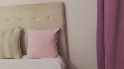 Snapshot of cassiehilton chatting on October 28, 2025, 8:44 pm CassieHilton online show from October 28, 2025, 8:44 pm