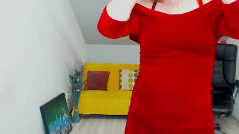 CassieJonas online show from December 11, 2024, 4:28 am