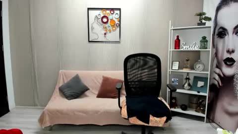 CassieJonas online show from December 3, 2025, 4:31 am