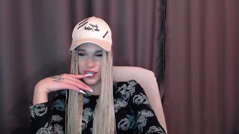 Snapshot of cassiemich chatting on December 9, 2024, 7:39 pm Cassie online show from December 9, 2024, 7:39 pm