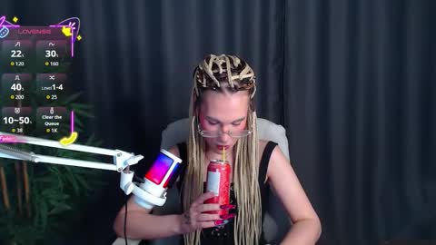 Snapshot of cassiemich chatting on November 29, 2025, 9:07 pm Cassie online show from November 29, 2025, 9:07 pm