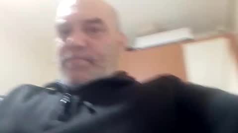 Snapshot of castyon chatting on November 23, 2025, 12:32 am castyon online show from November 23, 2025, 12:32 am