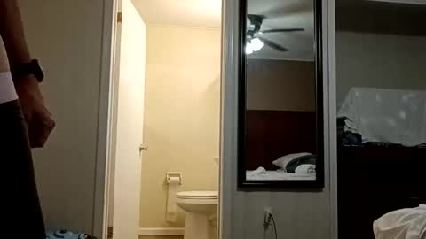 cat_daddy2121 online show from November 26, 2025, 9:54 am