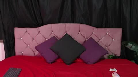 Snapshot of cataleya_divine chatting on September 18, 2025, 11:01 am Cata Prins online show from September 18, 2025, 11:01 am