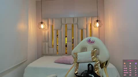 Snapshot of cataleya_sambrano chatting on October 28, 2025, 11:03 am Cataleya online show from October 28, 2025, 11:03 am