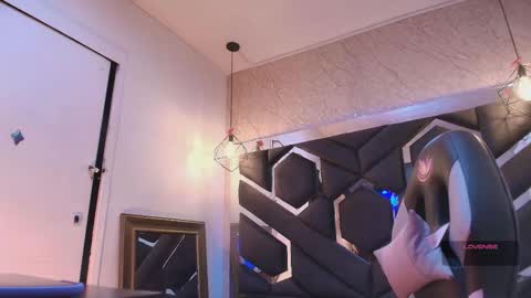 Snapshot of cataleya_sambrano chatting on December 4, 2025, 11:19 am Cataleya online show from December 4, 2025, 11:19 am