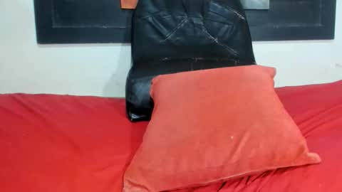 cataleyabigdickk online show from November 7, 2025, 2:11 am