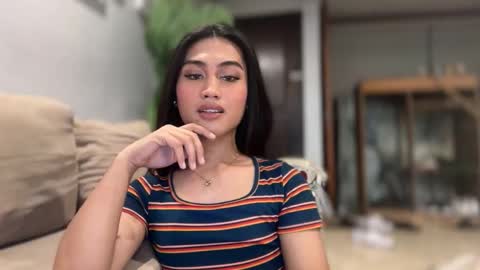 catalina2605 online show from September 24, 2025, 2:42 pm