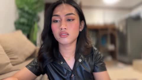 catalina2605 online show from September 30, 2025, 4:45 pm