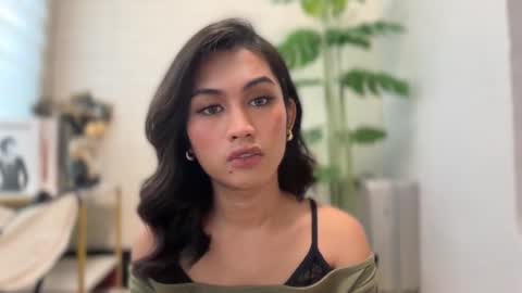 catalina2605 online show from November 8, 2025, 4:01 am