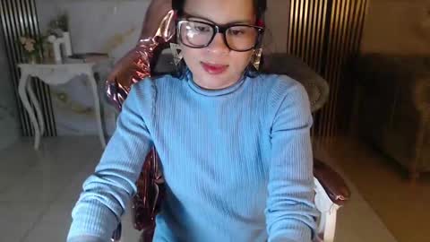 Snapshot of catalina5_s chatting on September 13, 2025, 1:44 pm Catalina online show from September 13, 2025, 1:44 pm