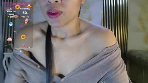 Snapshot of catalina5_s chatting on October 22, 2025, 1:22 pm Catalina online show from October 22, 2025, 1:22 pm