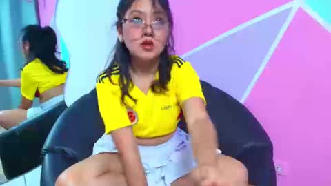 Snapshot of catalina_santana20 chatting on September 9, 2025, 8:52 pm Catalina online show from September 9, 2025, 8:52 pm