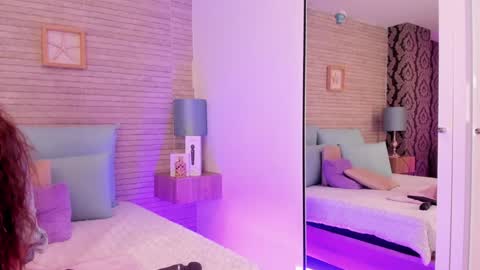 Snapshot of catalinnathompson chatting on January 8, 2025, 3:17 pm CatalinnaThompson online show from January 8, 2025, 3:17 pm