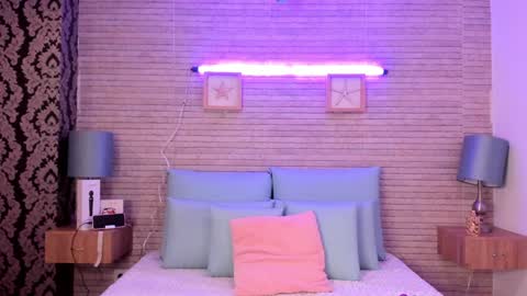 Snapshot of catalinnathompson chatting on January 18, 2025, 11:54 am CatalinnaThompson online show from January 18, 2025, 11:54 am