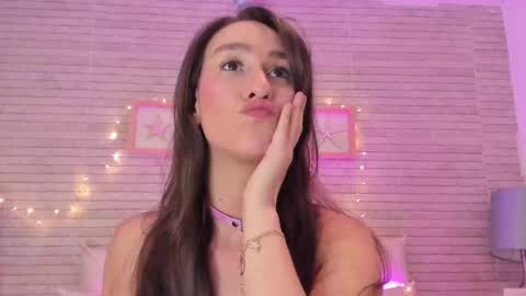 Snapshot of catalinnathompson chatting on March 7, 2025, 6:11 pm CatalinnaThompson online show from March 7, 2025, 6:11 pm