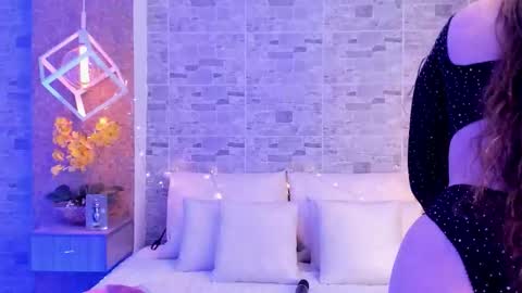 Snapshot of catalinnathompson chatting on November 20, 2025, 11:54 am CatalinnaThompson online show from November 20, 2025, 11:54 am