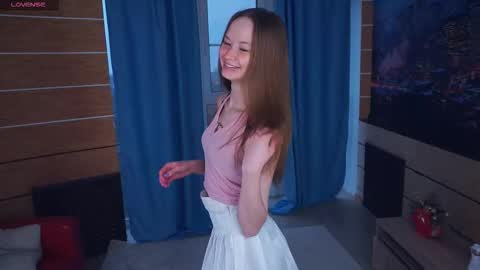 Snapshot of cateclem chatting on November 8, 2025, 6:13 am Kate online show from November 8, 2025, 6:13 am