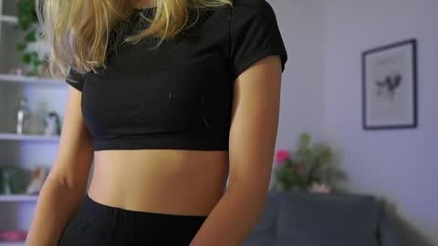 catecrago  online show from February 10, 2025, 11:57 am