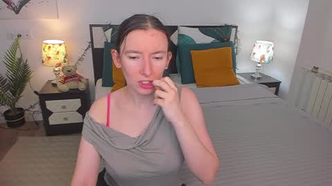 Catrin online show from December 16, 2024, 7:58 am