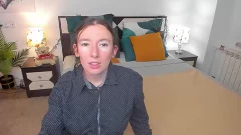 Catrin online show from September 23, 2025, 1:08 am