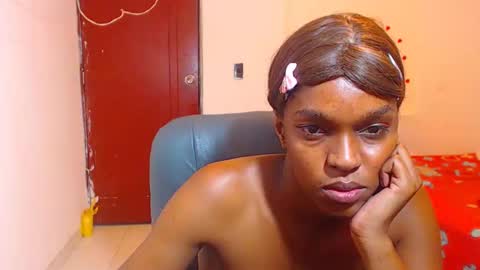 Snapshot of cathi_nahomi chatting on December 5, 2025, 1:58 am cathi_nahomi online show from December 5, 2025, 1:58 am