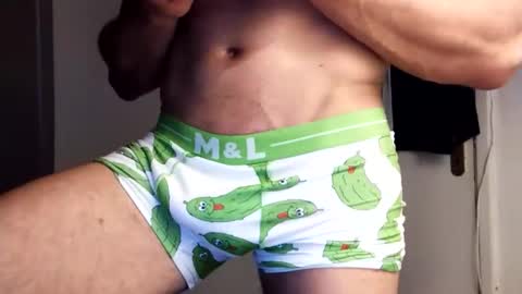 catkot912 online show from December 17, 2025, 9:10 pm