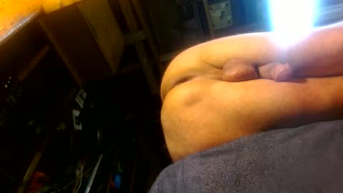 Snapshot of caughtnaked chatting on January 11, 2025, 8:54 am caughtnaked online show from January 11, 2025, 8:54 am